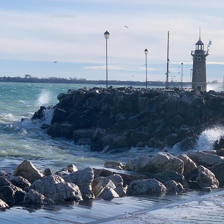 Antonella Gardalake 2 Desenzano del Garda Luaran gambar