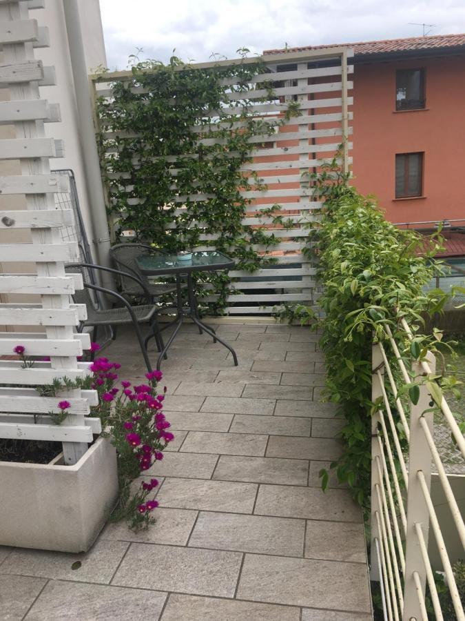 Antonella Gardalake 2 Desenzano del Garda Luaran gambar